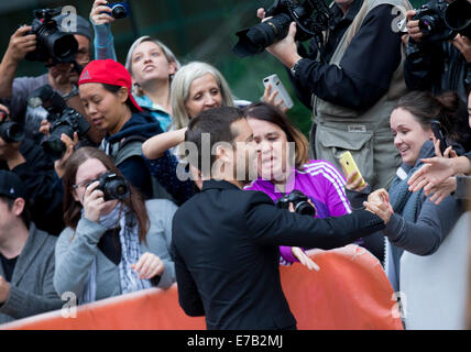 Toronto, Kanada. 11. September, 2014. Schauspieler Tobey Maguire kommt für die Weltpremiere des Films "Bauernopfer" in der Roy Thomson Hall während der 39. Toronto International Film Festival in Toronto, Kanada, 11. September 2014. Bildnachweis: Zou Zheng/Xinhua/Alamy Live-Nachrichten Stockfoto