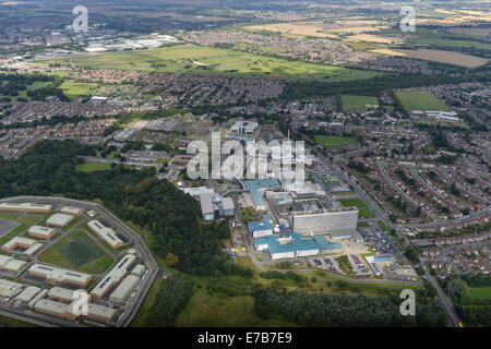 Eine Luftaufnahme des Royal Liverpool University Hospital und Umgebung von Fazakerley Stockfoto