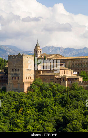 Die Alhambra auf Sabikah Hügel, UNESCO-Weltkulturerbe, Granada, Spanien Stockfoto