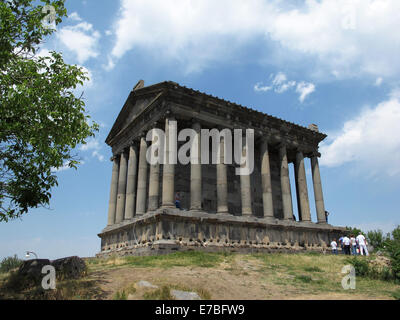 Der Tempel von Garni in der oberen Azat-Tal, Armenien, 29. Juni 2014. Der Tempel wurde von armenischen König Tiridates i. im ersten Jahrhundert nach Christus erbaut. Foto: Jens Kalaene - kein Draht-Dienst- Stockfoto