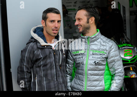 Misano Adriatico Rimini, Italien. 12. Sep, 2014. San Marino. MotoGP. San Marino Grand Prix-Praxis. Marco Melandri und Louis Camier in Misano Circuit Credit: Action Plus Sport/Alamy Live News Stockfoto