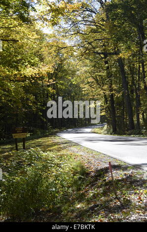 Zeichen für großen Konglomerat verliebt sich in Bessemer, Michigan Stockfoto