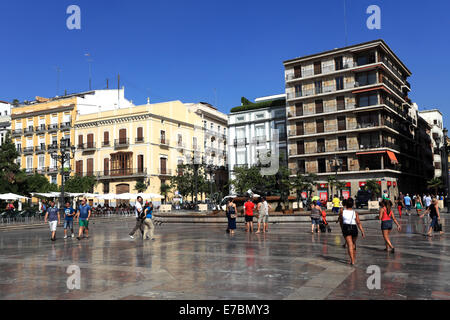 Verziert marmoriert, Pflasterarbeiten, Plaza De La Virgen, Stadt Valencia, Spanien, Europa. Stockfoto