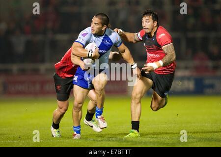 Salford, UK. 12. Sep, 2014. Super League-Rugby. Salford Reds versus Widnes Wikinger. Widnes Wikinger prop Macgraff Leuluai in Aktion. Bildnachweis: Aktion Plus Sport/Alamy Live-Nachrichten Stockfoto