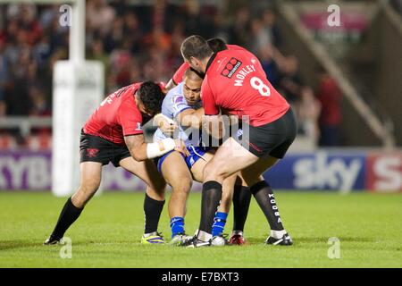 Salford, UK. 12. Sep, 2014. Super League-Rugby. Salford Reds versus Widnes Wikinger. Salford Red Devils prop Adrian Morley in Aktion. Bildnachweis: Aktion Plus Sport/Alamy Live-Nachrichten Stockfoto