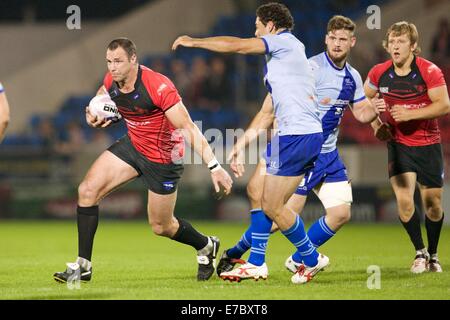 Salford, UK. 12. Sep, 2014. Super League-Rugby. Salford Reds versus Widnes Wikinger. Salford Red Devils prop Adrian Morley in Aktion. Bildnachweis: Aktion Plus Sport/Alamy Live-Nachrichten Stockfoto