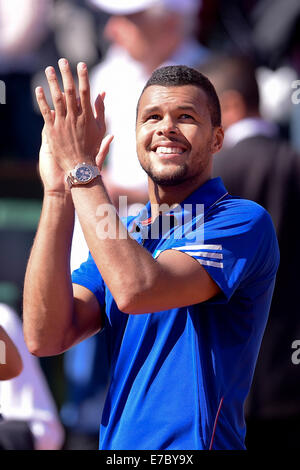 Roland Garros, Paris, Frankreich. 12. Sep, 2014. Davis Cup Tennis Halbfinale Frankreich gegen Tschechien. Jo Wilfried Tsonga (Fra) Credit: Action Plus Sport/Alamy Live News Stockfoto
