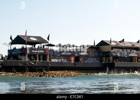 San Clemente, Kalifornien, USA. 12. September 2014. Niedriger Böcke auf eine Lay-Day-Sitzung während der ASP Männer Hurley Pro World Tour Surfen Veranstaltung in San Clemente, CA Credit: Benjamin Ginsberg/Alamy Live News Stockfoto