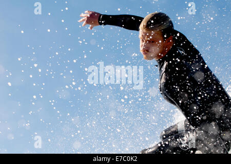 San Clemente, Kalifornien, USA. 12. September 2014. Kolohe Andino Surfen niedriger Böcke auf eine Lay-Day-Sitzung während der ASP Männer Hurley Pro World Tour Surfen Veranstaltung in San Clemente, CA Credit: Benjamin Ginsberg/Alamy Live News Stockfoto