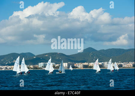 Segelboote, die Teilnahme an der Regatta, Ibiza, Balearen, Spanien, Mittelmeer, Europa Stockfoto