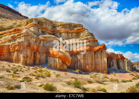 Red Rock Canyon State Park verfügt über malerische Wüste Felsen, Kuppen und spektakuläre Felsformationen. Der Park befindet sich in der Stockfoto