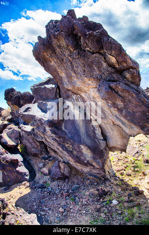 Die fossilen fällt eine geologische Besonderheit, befindet sich in der Coso Range in Kalifornien in den Vereinigten Staaten. Stockfoto