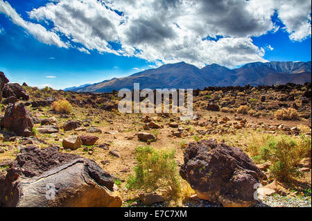 Die fossilen fällt eine geologische Besonderheit, befindet sich in der Coso Range in Kalifornien in den Vereinigten Staaten. Stockfoto