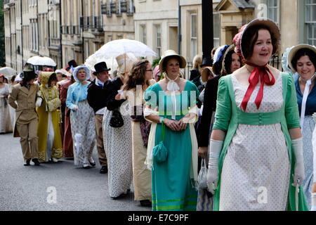 Jane Austen Grand Regency kostümiert Promenade am Bad 13. September 2014 Stockfoto