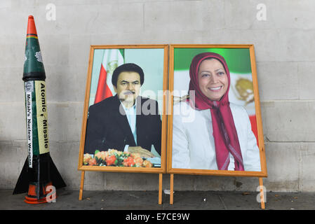 Trafalgar Square, London, UK. 13. September 2014. Demonstranten demonstrieren gegen das iranische Regime auf dem Trafalgar Square. Bildnachweis: Matthew Chattle/Alamy Live-Nachrichten Stockfoto