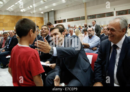 Thessaloniki, Griechenland. 13. Sep, 2014. Führer der griechische Opposition Partei SYRIZA Alexis Tsipras Adressen produktiv Institutionen, Party-Mitglieder und Unterstützer in seinem Keynote-Vortrag im Vellidio Convention Center während seines Besuchs in der 79. TIF. Thessaloniki, Griechenland am 13. September 2014. Bildnachweis: Konstantinos Tsakalidis/Alamy Live-Nachrichten Stockfoto