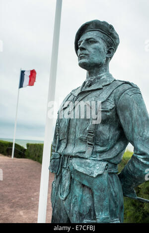 Statue von Brigadegeneral Lord Lovat, Ouistreham, Sword Beach, Website der Normandie Stockfoto