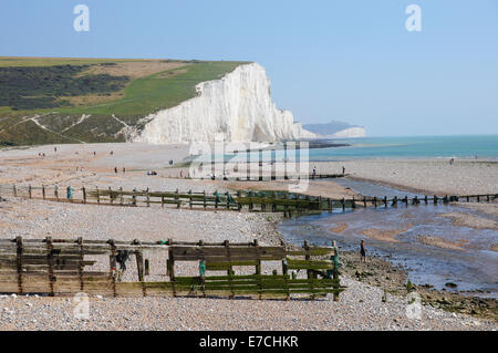 Sieben Schwestern Kreidefelsen gesehen vom Strand bei Cuckmere Haven in der Nähe von Seaford East Sussex England Vereinigtes Königreich UK Stockfoto