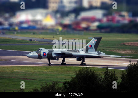 Strategische Bomber Avro 698 Vulcan B2 auf der Farnborough International Airshow 2014 Stockfoto