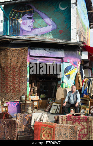 Von Paris erstaunlich Antiquitätenmarkt, Marche Aux Puces de Saint-Ouen, Paris, Frankreich Stockfoto