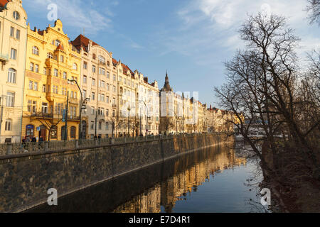 Prag-Reflexion bauen kunstvollen Architektur Tschechien Stadt Straße Europas Stockfoto