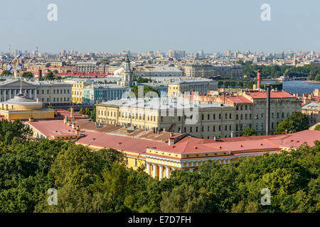 Stadtbild mit Admiralität Gebäude in St. Petersburg. Russland Stockfoto