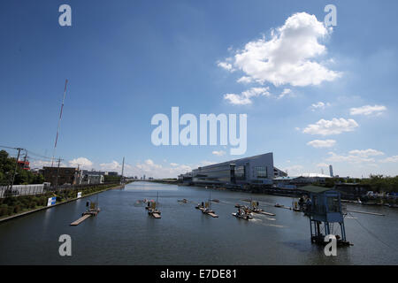 die Toda Olympia Rudern Kurs, Saitama, Japan. 14. Sep, 2014. Startpunkt, 14. September 2014 - Rudern: der 92. alle Japan Rowing Championships an die Toda Rudern Olympiastrecke, Saitama, Japan. Bildnachweis: Shingo Ito/AFLO/Alamy Live-Nachrichten Stockfoto