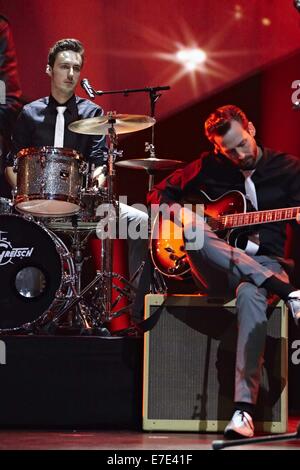 Eurovision Song Contest - "Unser Song Fuer Daenemark" bei Lanxess Arena Featuring: The Baseballs wo: Köln, Deutschland: 12. März 2014 Stockfoto