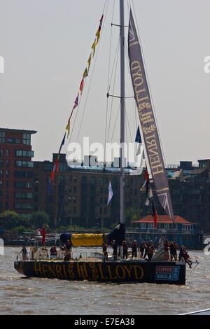 Henri Lloyd Clipper round World Yacht Rennen 2013/14 Gesamtsieger Fluss Themse London England Europa Stockfoto