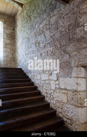 Haupttreppe im französischen Chateau de Monbazillac. Stockfoto