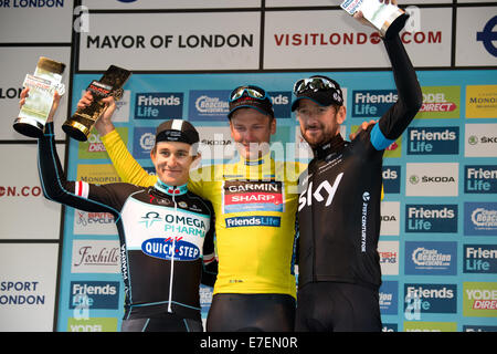 London, UK. 14. Sep, 2014. Dylan Van Baarle (Garmin Sharp) Gesamtsieger der Tour of Britain in London. Michal Kwiatkowski 2. und Bradley Wiggins 3.. © Aktion Plus Sport/Alamy Live News Stockfoto