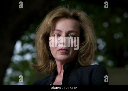 South African Film-Regisseurin, Drehbuchautorin und Schauspielerin Elaine Proctor erscheint das Edinburgh International Book Festival. Stockfoto