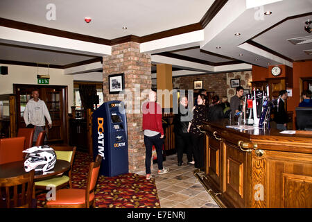 15. September 2014 Könige Eröffnungstag an die Greene King Family Restaurant Kingsway Bauernhof entlang Cross Road in Dundee, Großbritannien Stockfoto