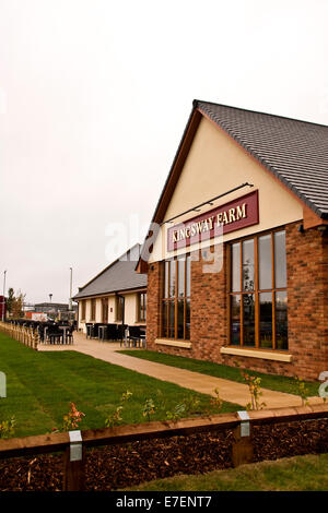 15. September 2014 Könige Eröffnungstag an die Greene King Family Restaurant Kingsway Bauernhof entlang Cross Road in Dundee, Großbritannien Stockfoto