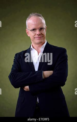 Kurator, Kritiker und Kunsthistoriker Hans Ulrich Obrist erscheint das Edinburgh International Book Festival. Stockfoto