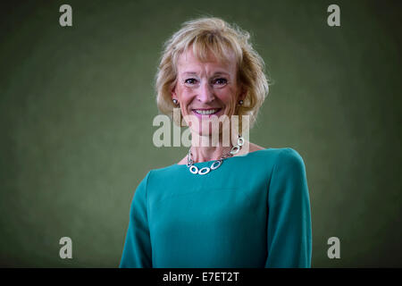 Schottische Küche und Lebensmittel Schriftsteller Sue Lawrence erscheint das Edinburgh International Book Festival. Stockfoto