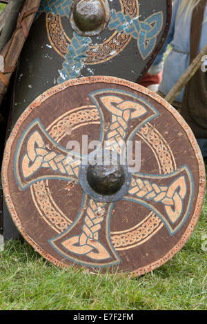 Wikinger Rundschild auf dem Display an reenactment Stockfoto