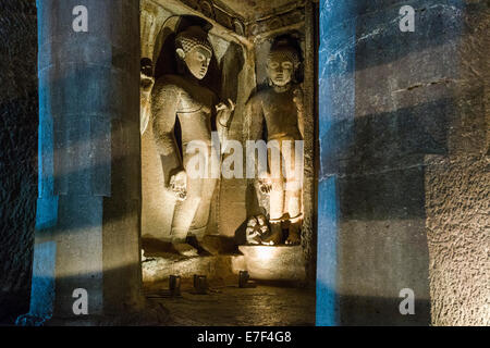 Ajanta Höhlen, UNESCO-Weltkulturerbe, Höhle 04, Aurangabad Bezirk, Maharashtra, Indien Stockfoto