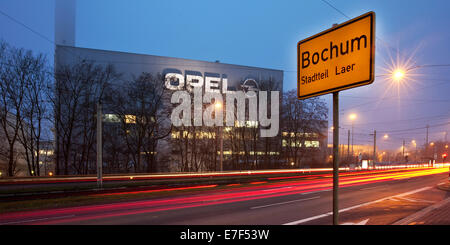 Bochum-Ortstafel, Opel-Werk Bochum, Ruhrgebiet, Nordrhein-Westfalen, Deutschland Stockfoto