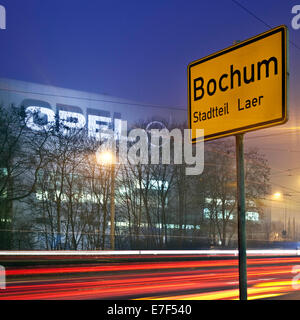 Bochum-Ortstafel, Opel-Werk Bochum, Ruhrgebiet, Nordrhein-Westfalen, Deutschland Stockfoto