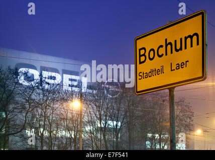 Bochum-Ortstafel, Opel-Werk Bochum, Ruhrgebiet, Nordrhein-Westfalen, Deutschland Stockfoto