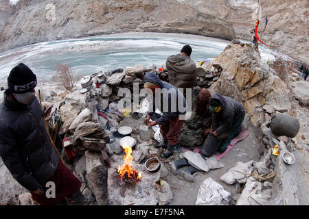Chadar Trek auf Ladakh Zanskar-Fluss Stockfoto