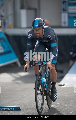 Bernhard Eisel startet seine Freunde Tour of Britain 2014 Lebensstadium 8a Zeitfahren am Whitehall Stockfoto