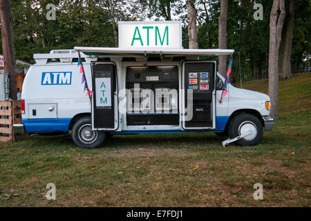 Mobile-ATM in Lancaster County, PA bei einer gerechten Gemeinschaft. Stockfoto