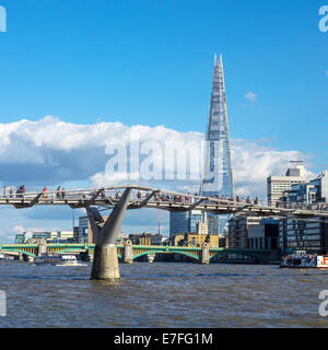 Millenium Brücke Themse Südufer Shard London England Stockfoto