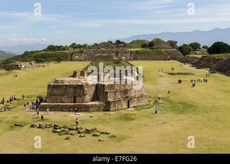 Archäologische Website von Monte Albán, Blick von Süd-Plattform. Oaxaca, Mexiko Stockfoto