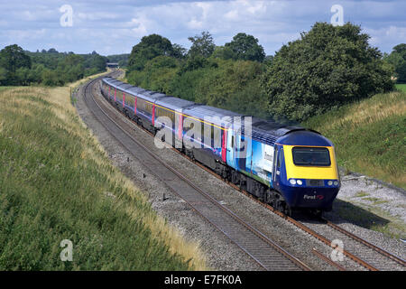 FGW besuchen Sie Plymouth livrierter hst macht die Autonummer 43163 beschleunigt aber Shrivenham nr Swindon auf der GWML mit einem Swansea - London p Stockfoto