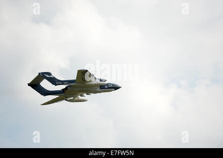 Das letzte Sea Vixen fliegenden Flugzeug in den Himmel über Yeovilton, Somerset, UK für die Übergabe von Julian James. Stockfoto