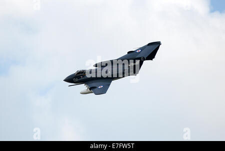 Das letzte Sea Vixen fliegenden Flugzeug in den Himmel über Yeovilton, Somerset, UK für die Übergabe von Julian James. Stockfoto