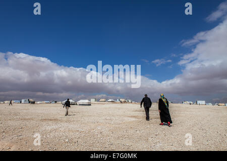 Flüchtlinge in Zaatari (oder Za'atari) Flüchtlingslager für syrische Flüchtlinge in Nordjordanien, nahe der Grenze zu Syrien. Stockfoto